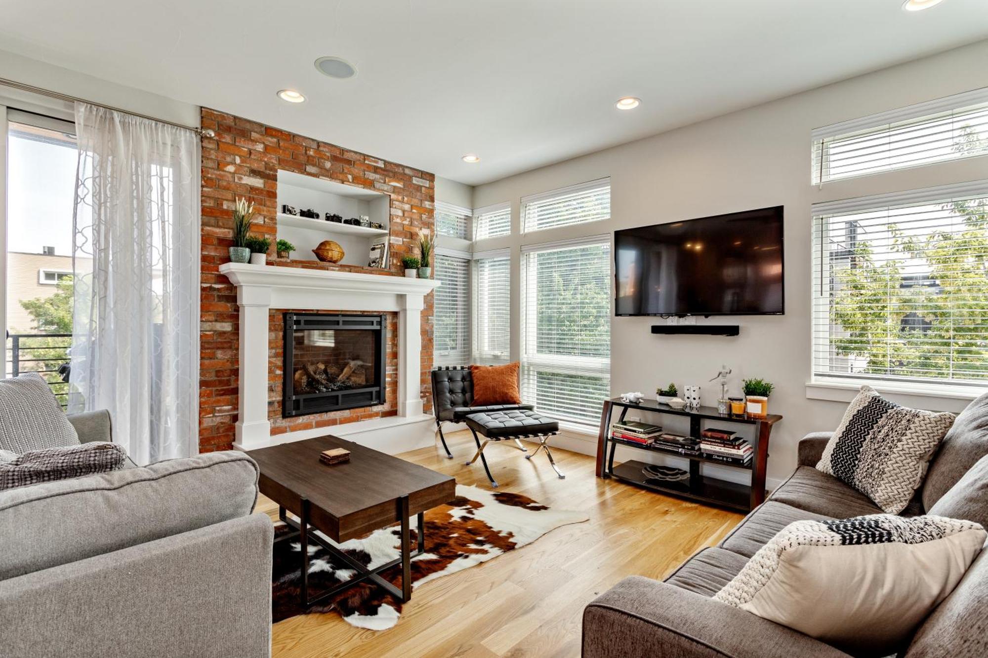 Villa Luxury 5-bedroom In Lohi