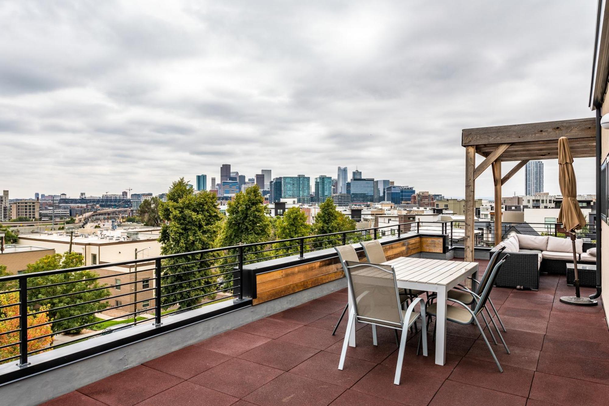 Luxury 5-bedroom In Lohi Villa *