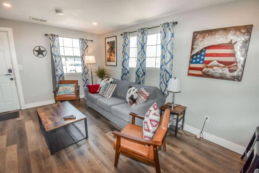 Holiday home Charming Cowboy Bunkhouse In *