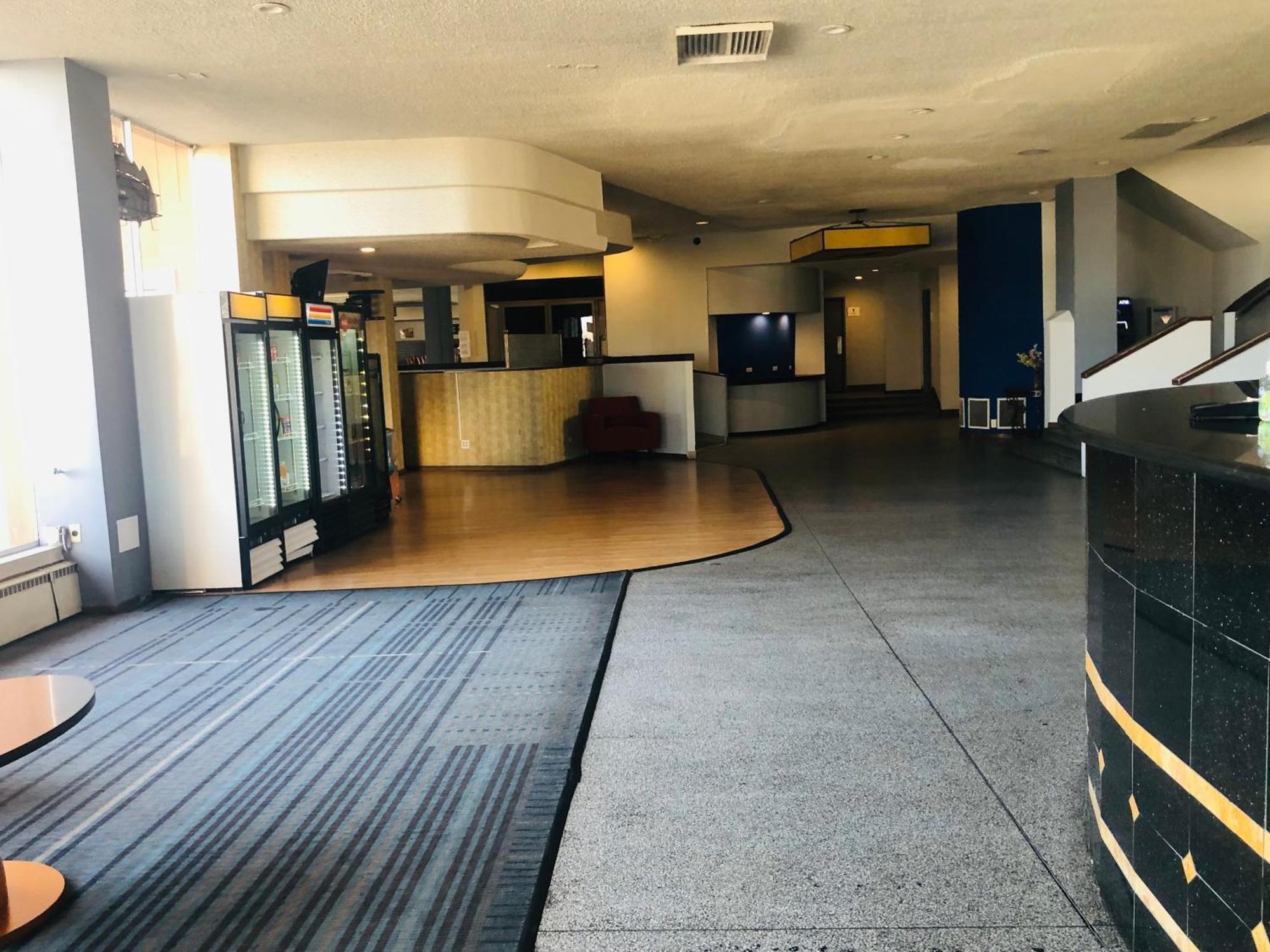 Hotel At The Highland Downtown