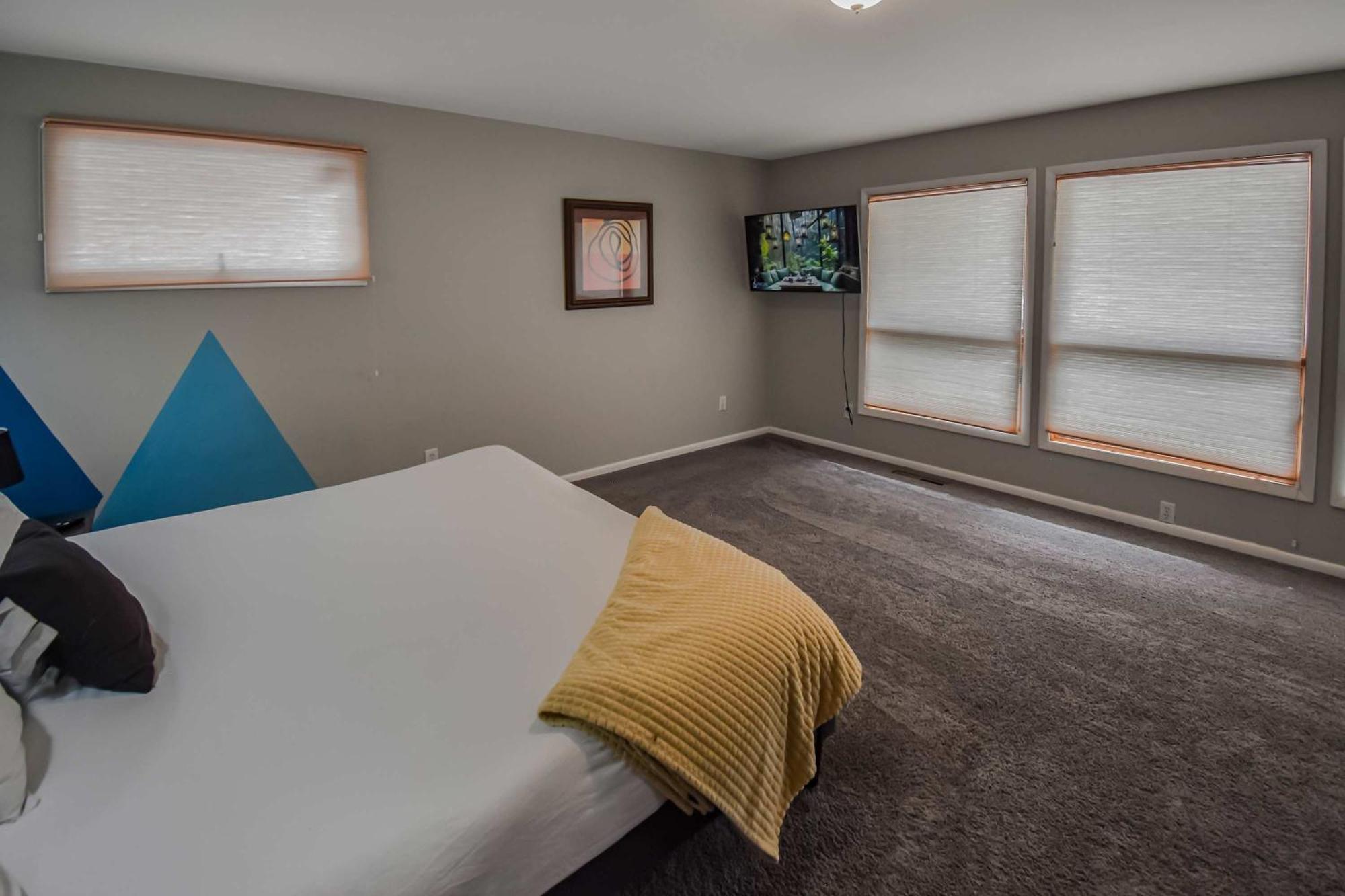 Sunny Family In With Huge Yard And Hot Tub Holiday home Denver