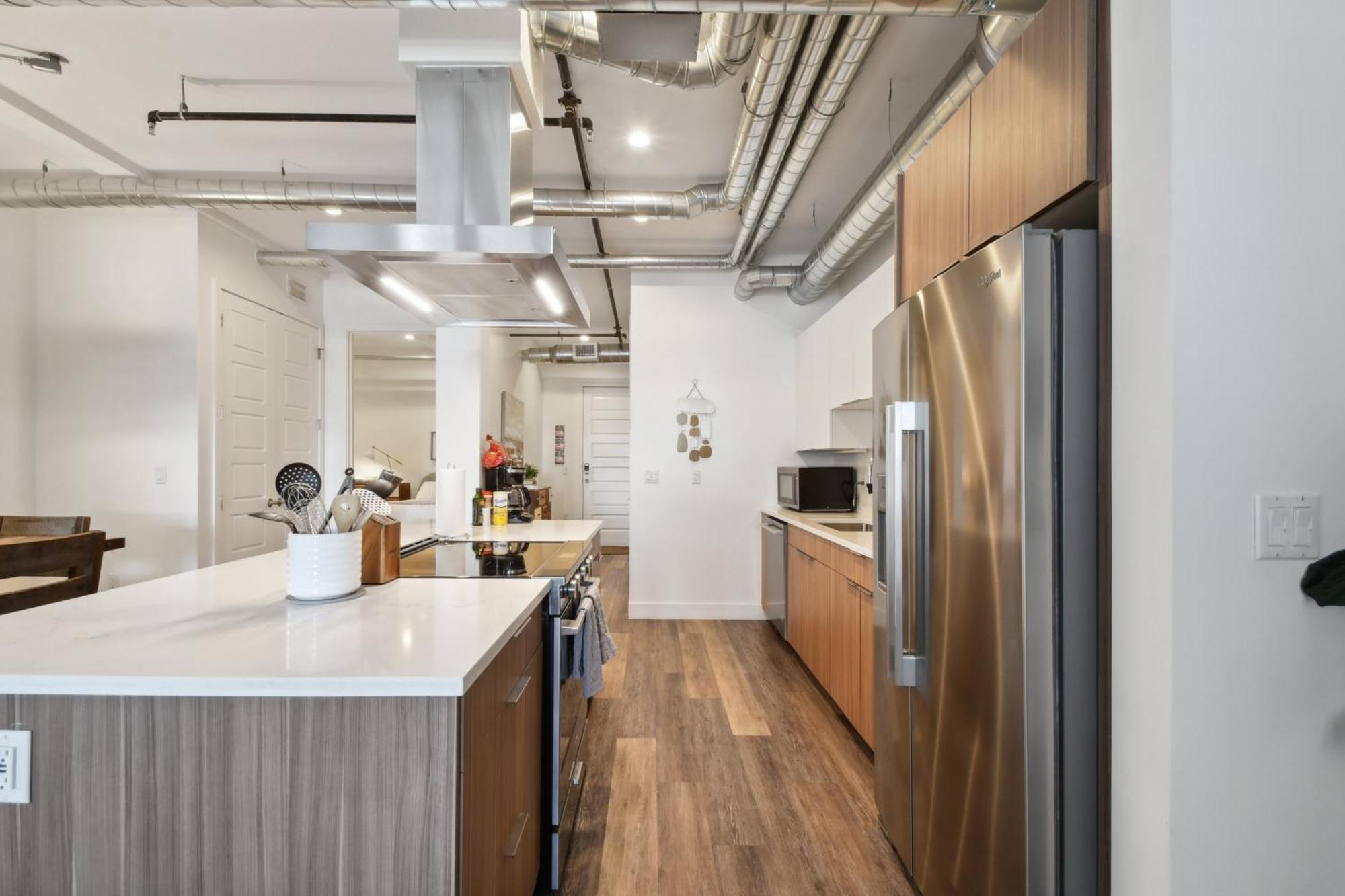 3198: Industrial Chic At Rino Art Lofts Holiday home *