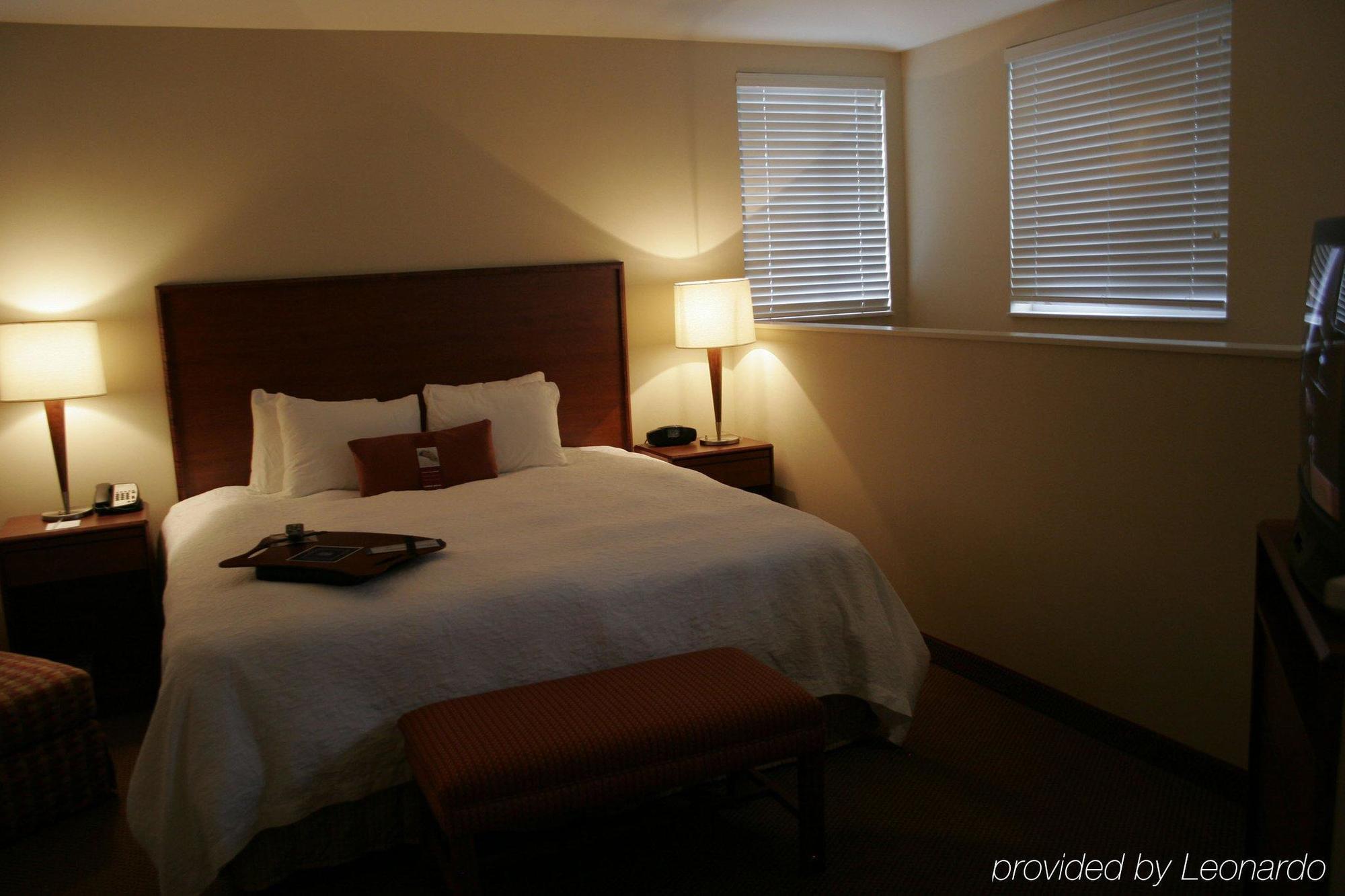 Hampton & Denver-downtown Hotel 3*