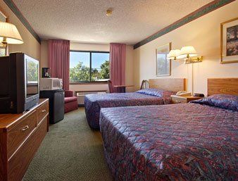 Super 8 By Wyndham Stapleton Denver