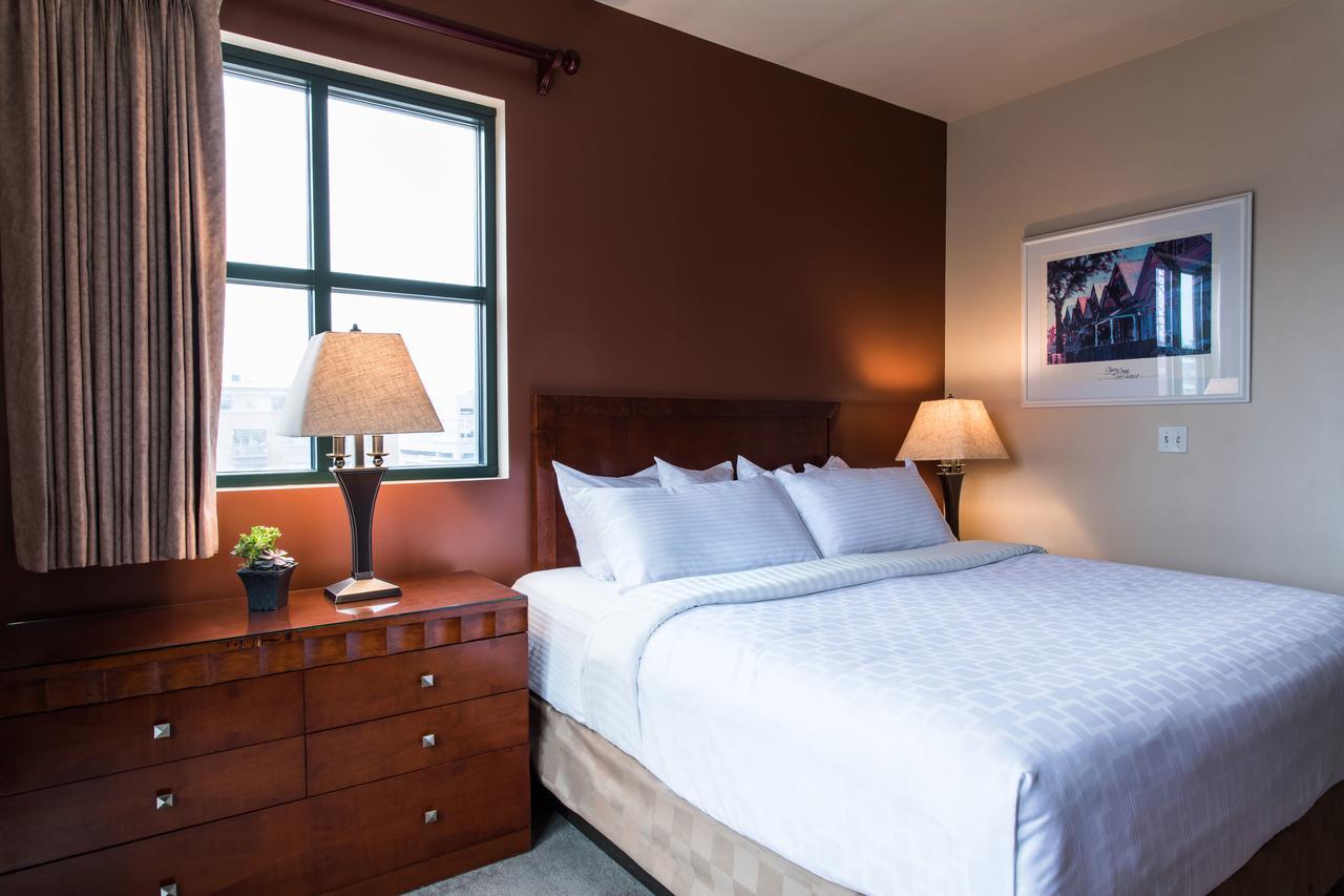 Hotel At Cherry Creek 3*