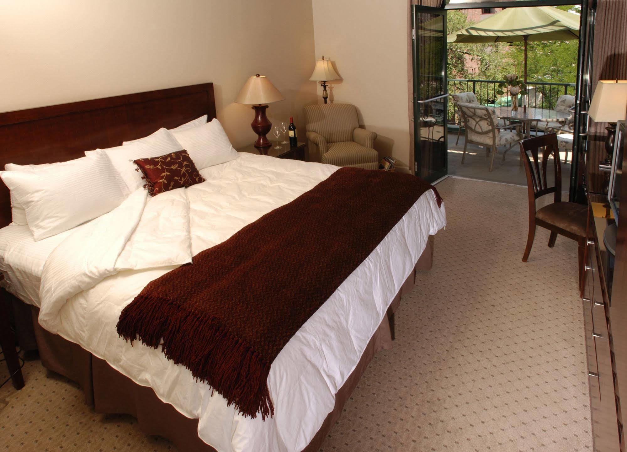 At Cherry Creek Hotel 3*