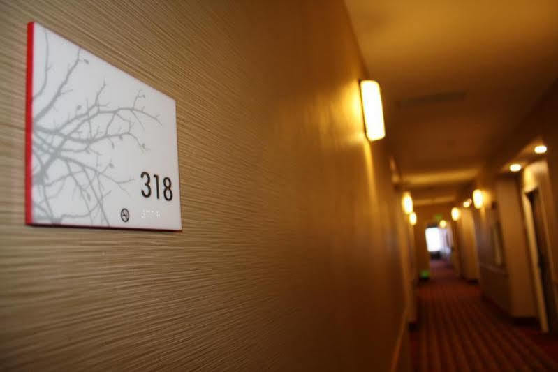 Comfort Hotel 3*