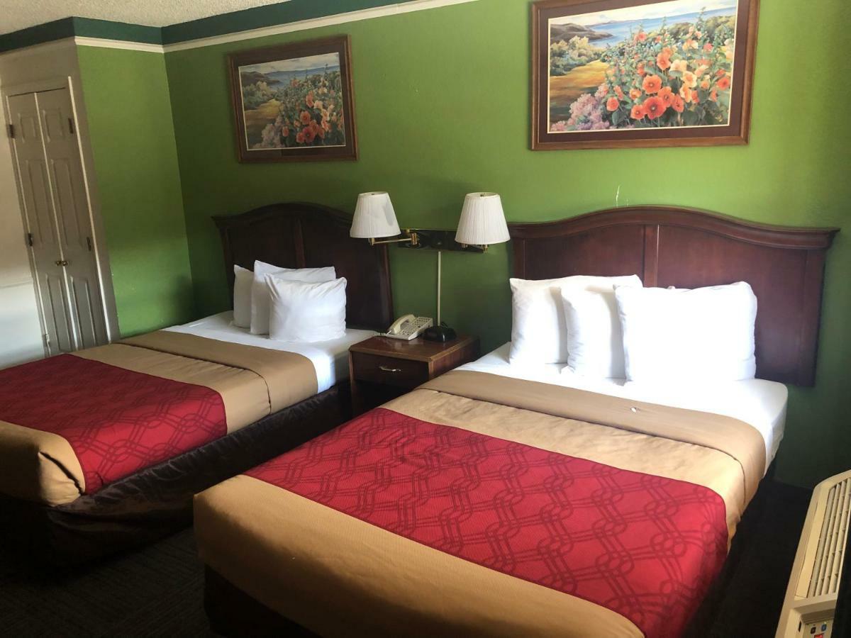 Americas Value Hotel 2*