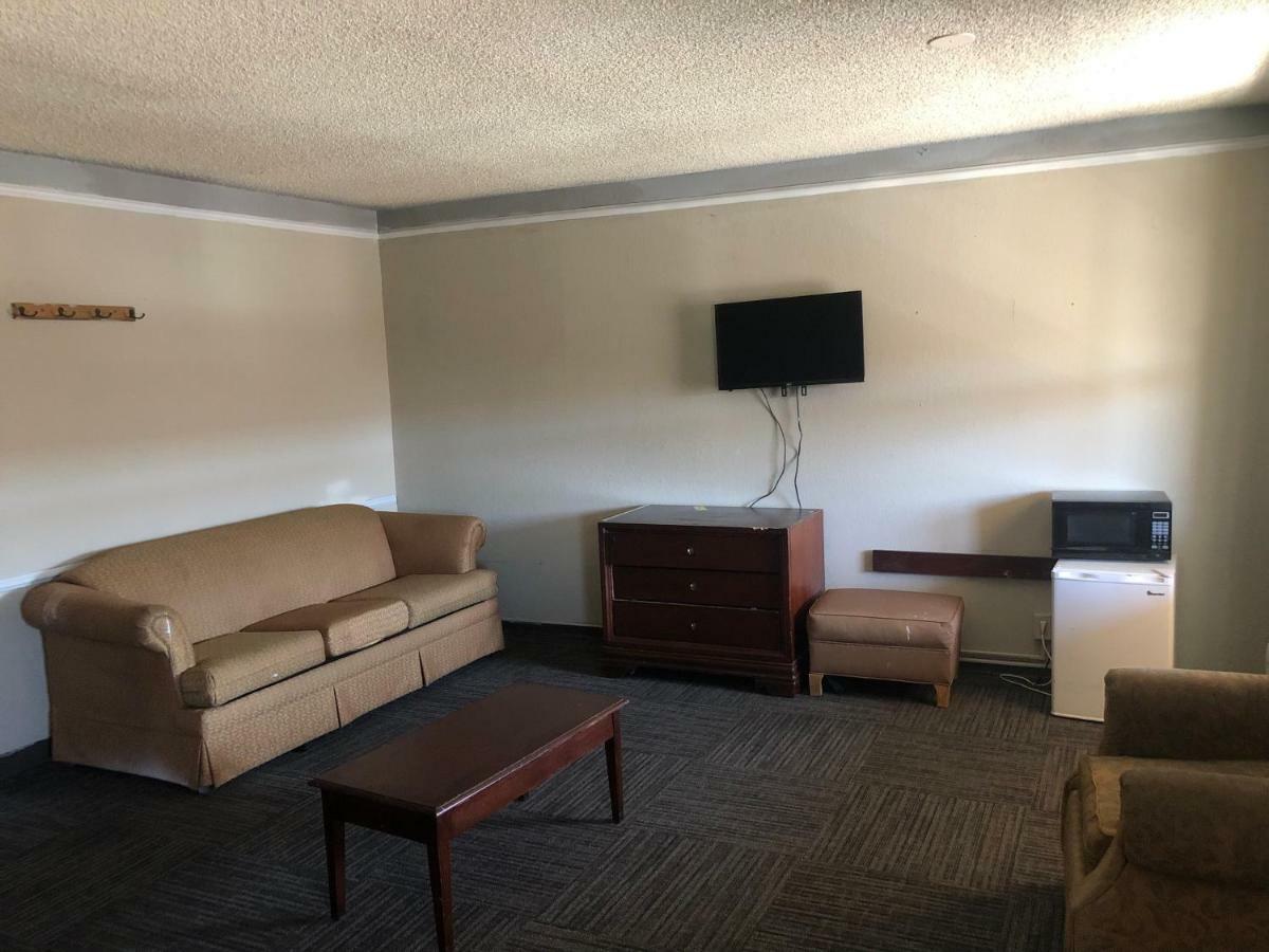 Americas Value Hotel 2*