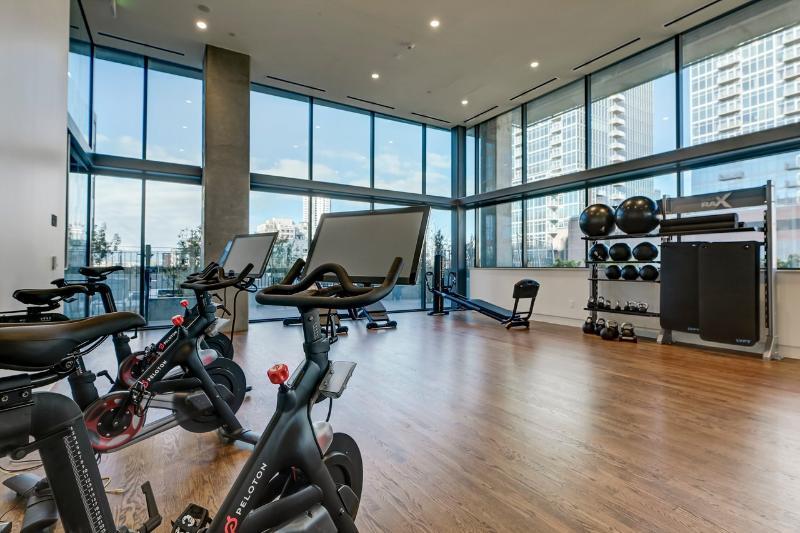 Mint House - Downtown Union Station 4*
