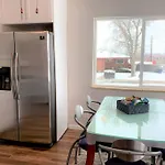 2 King Beds In Cool Upper Unit In Denver