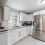Remodeled Bunkhouse In Denver