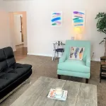 2 King Beds In Cool Upper Unit In Denver