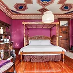 Lumber Baron Inn And Gardens