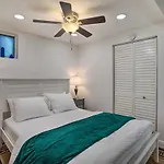 Charming Denver Apartment Less Than 5 Mi To Denver!