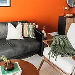 Gallery Retreat - Skyline Views - Zuni Lofts