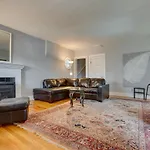 Denver Home With Fireplace - Near Golf And Restaurants