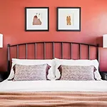 Modern Comfort - King Beds - Walk To Sloans Lake