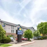 Days Inn & Suites By Wyndham Denver International Airport