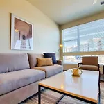 Landing Modern Apartment With Amazing Amenities