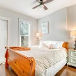 Bright Denver Bungalow With Backyard And Patio!