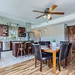 3Bd Family Friendly Walk To Huston Lake