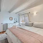 The Pink Pearl 1Bd 30 Day Pool Wash Park West