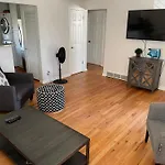 Shared House Central Denver- Queen Sleeper Sofa-24Hr Self Check In One Person
