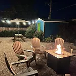 Cozy Denver Oasis Games & Firepit Blazing Wifi