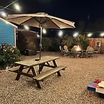 Cozy Denver Oasis Games & Firepit Blazing Wifi