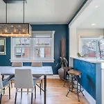 Superb Washington Park Home - Dog-Friendly W Yard