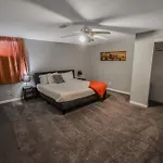 Sunny Family Home In Denver With Huge Yard And Hot Tub