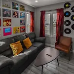 Groovy Apartment In The Heart Of The City