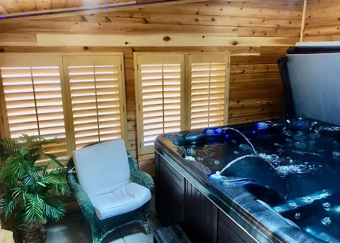 Denver Blue Bear Den 3Br 2Ba & Spa