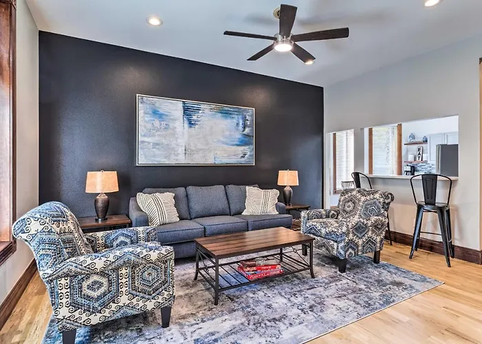 Updated Denver Townhome Less Than 1 Mi To St Josephs