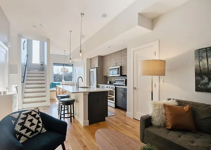2 Bdr Home Roof Deck Plus Walk To Broncos And Sloans Lake