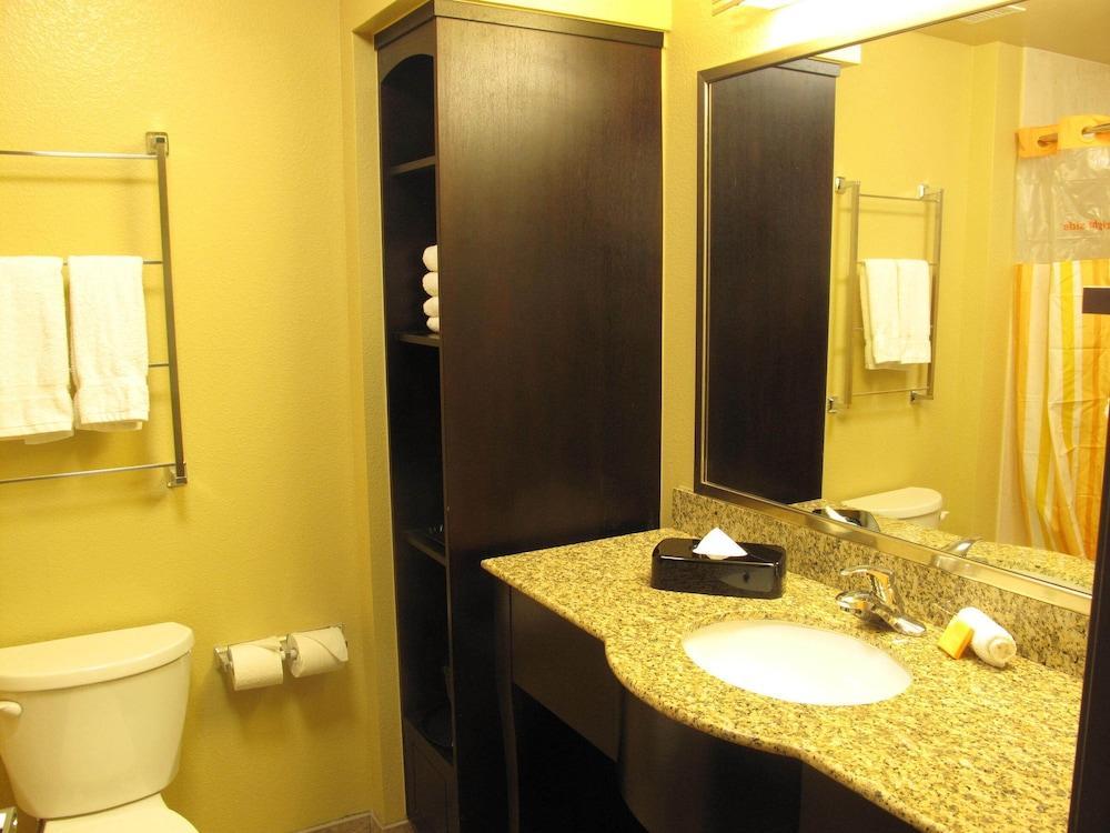 Hotel La Quinta By Wyndham Gateway Park 3*