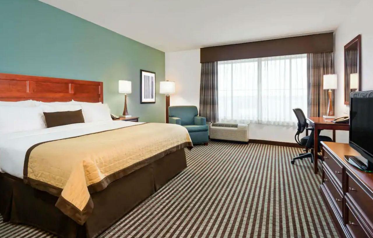 Hotel Baymont By Wyndham International Airport Denver