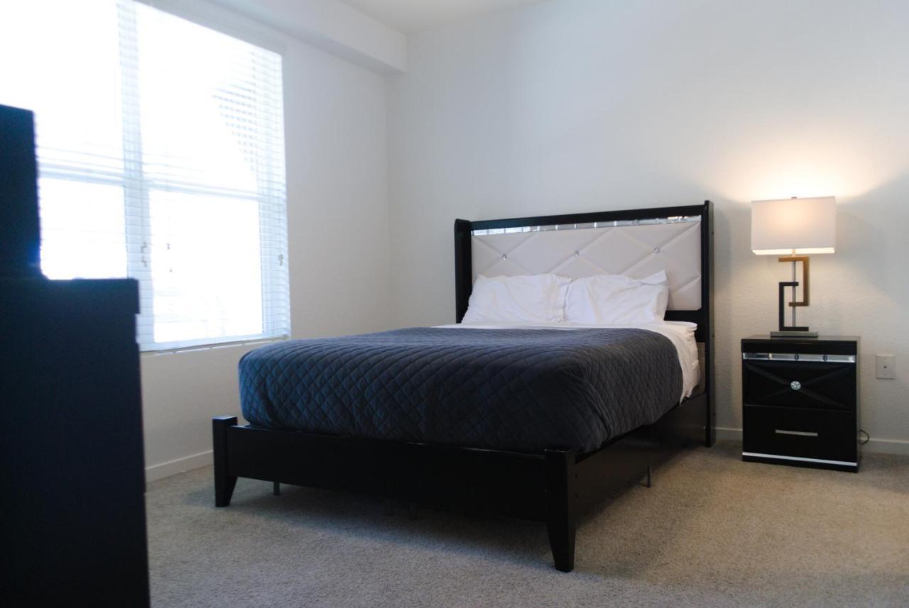 Ballpark 30 Day Stays Apartment *