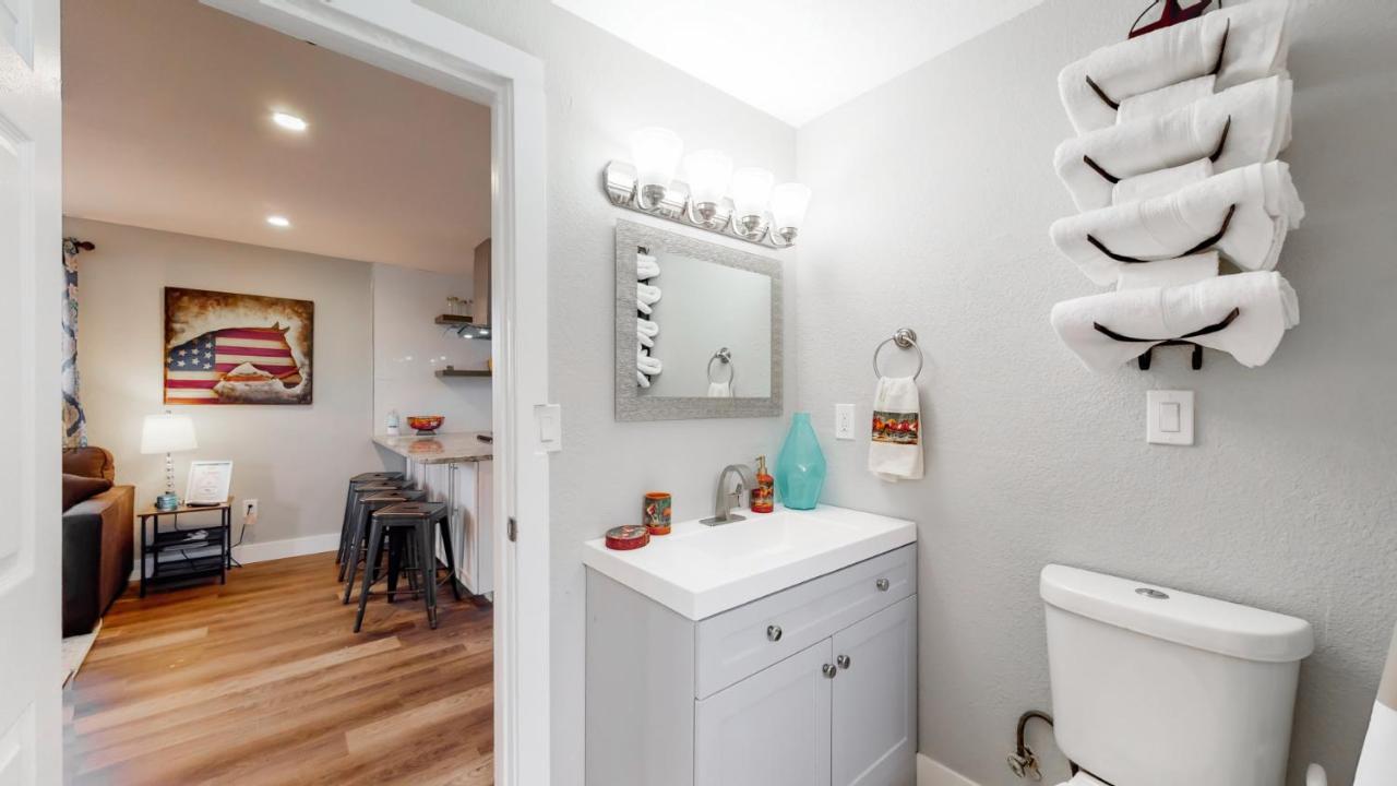 Remodeled Bunkhouse In Denver