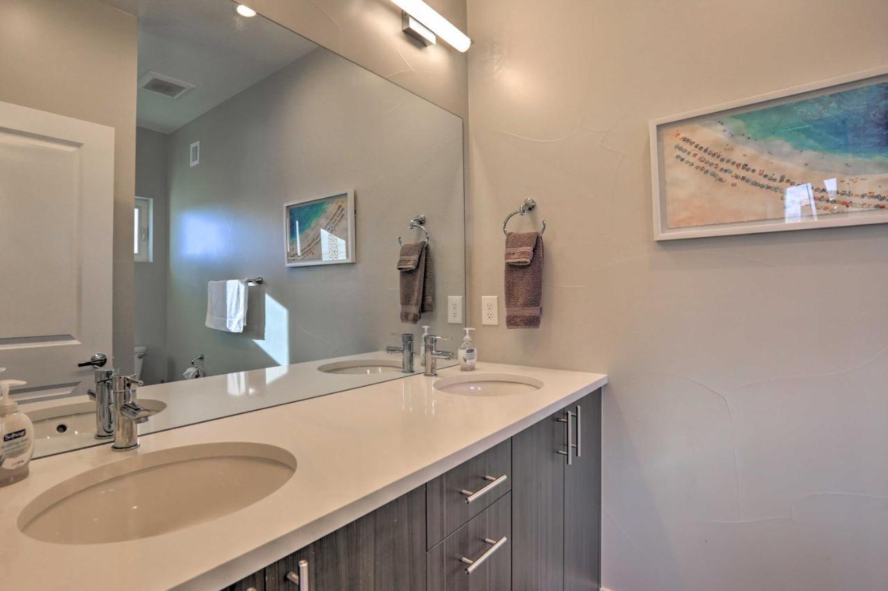 Townhome With Rooftop Deck Walk To Mile High Denver
