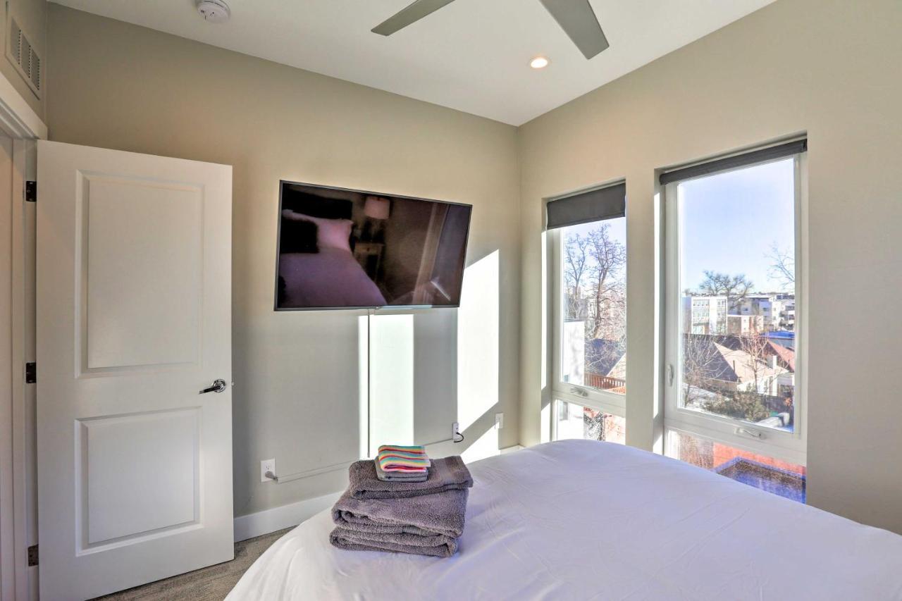 Townhome With Rooftop Deck Walk To Mile High Holiday home Denver
