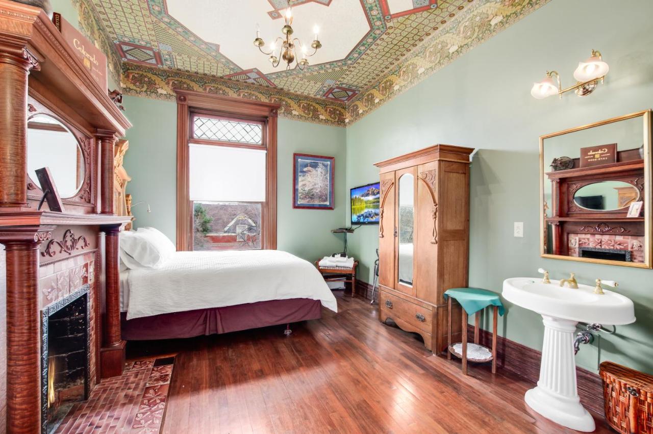 Lumber Baron And Gardens Bed & Breakfast
