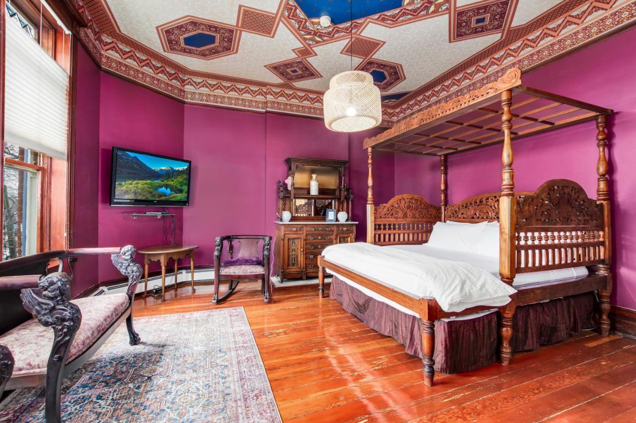 Lumber Baron And Gardens Bed & Breakfast 3*