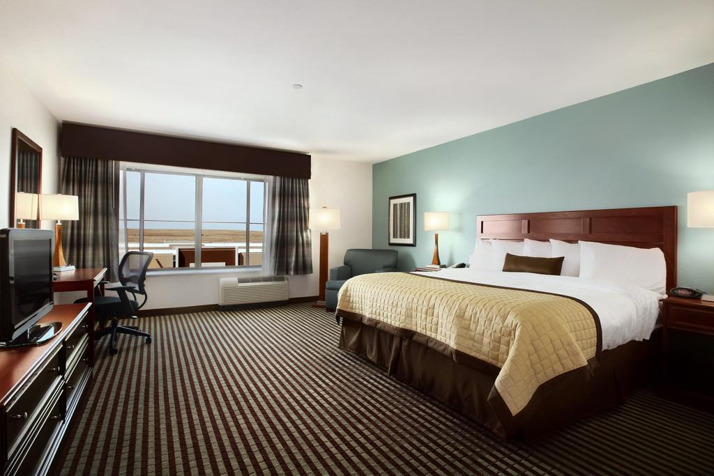 Baymont By Wyndham International Airport