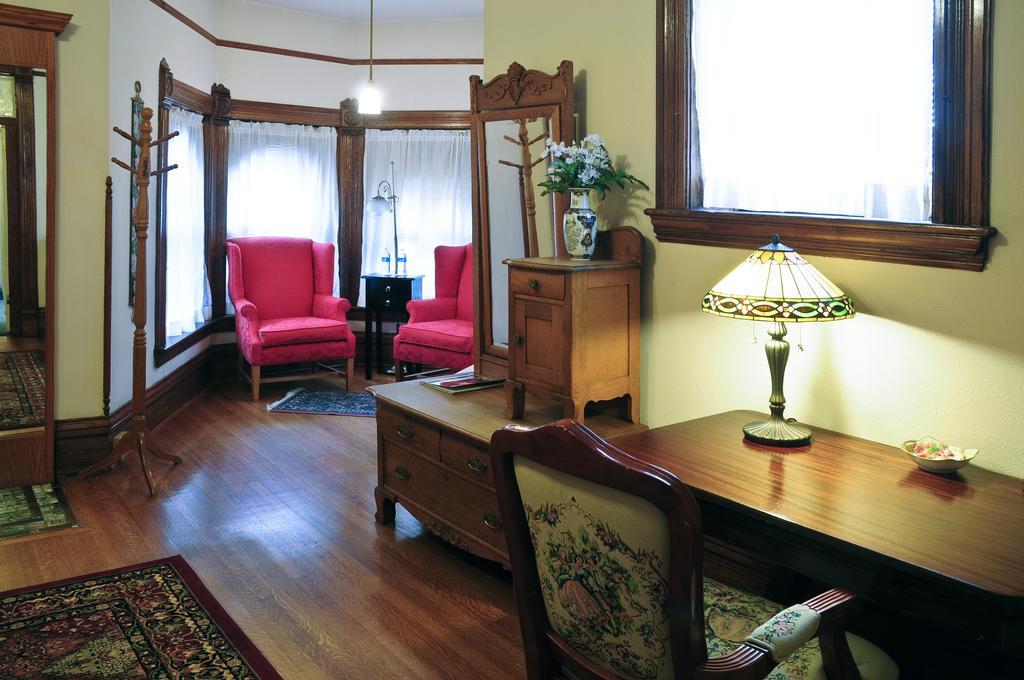 Bed & Breakfast Castle Marne 4*