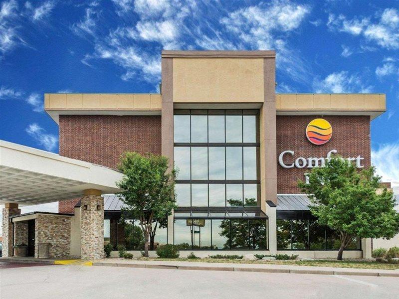 Spark By Hilton East I 70 Hotel 2*