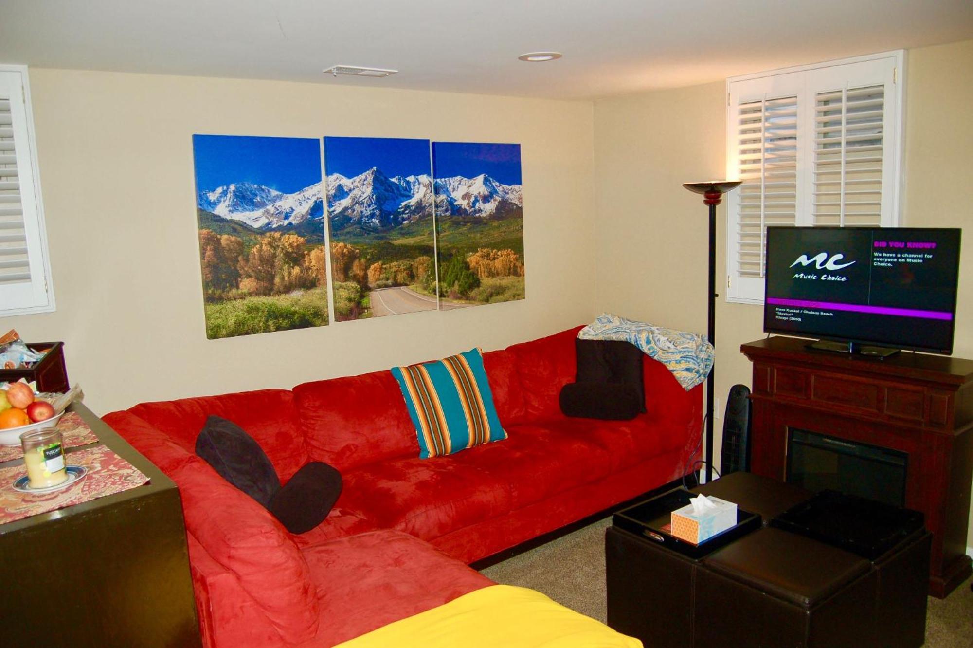 Blue Bear Den 3br 2ba & Denver