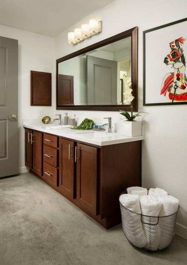 Ballpark 30 Day Stays Apartment Denver
