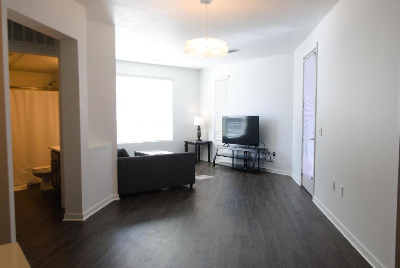 Apartment Ballpark 30 Day Stays